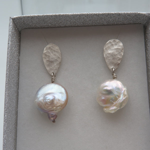 Baroque Pearl Silver Earrings - Alkisti Jewelry