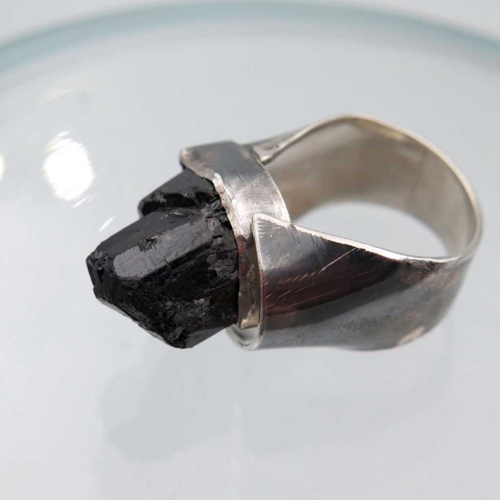 Monolith Silver ring in Black Tourmaline - Alkisti Jewelry