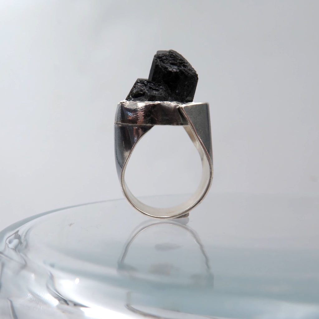 Monolith Silver ring in Black Tourmaline - Alkisti Jewelry