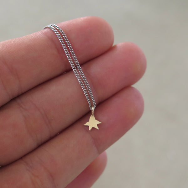 Asteraki 14K Gold star charm