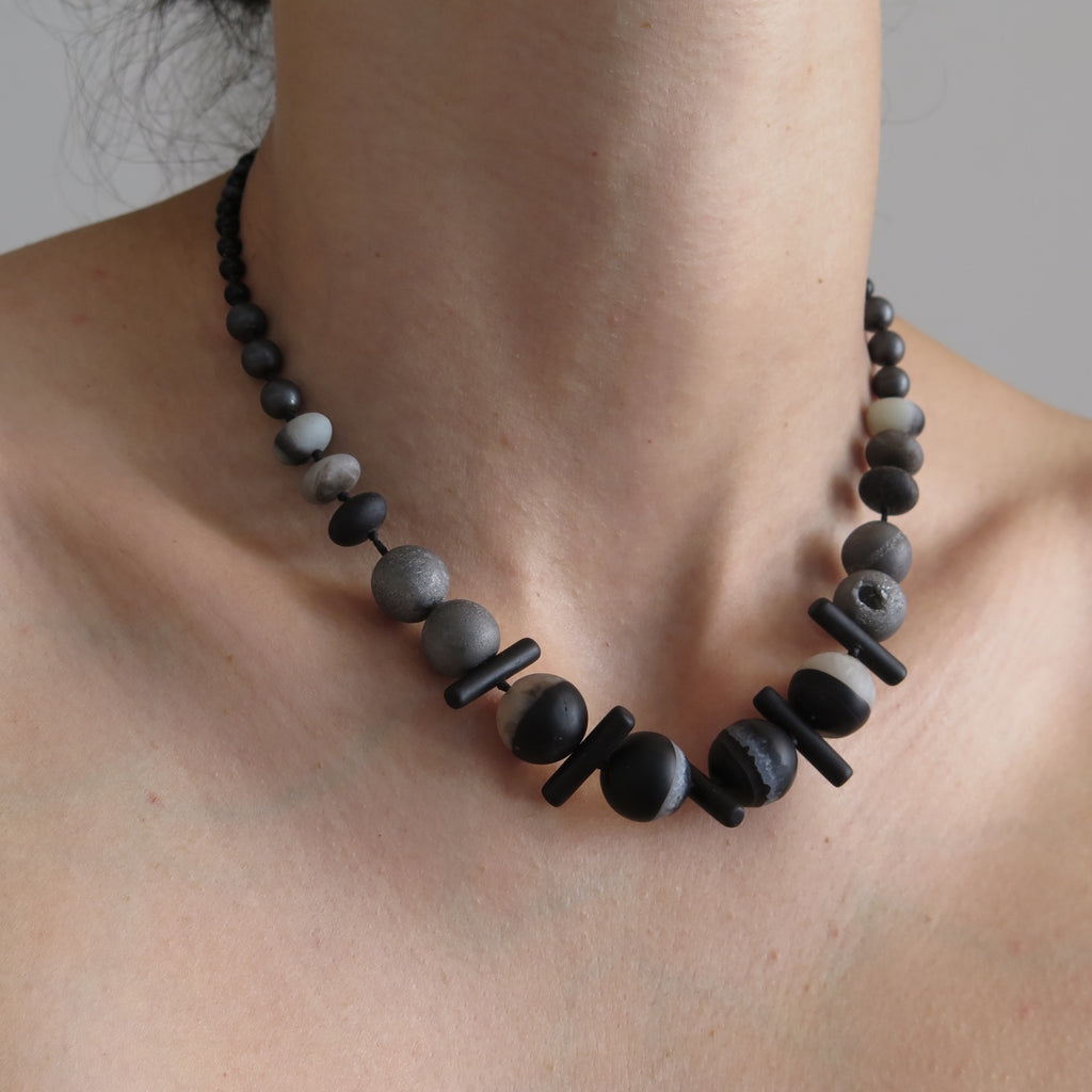 Old Fashioned Black Agate Beaded Necklace - Alkisti Jewelry