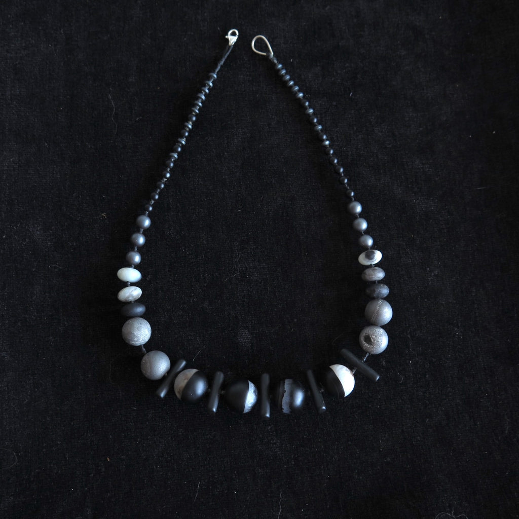 Old Fashioned Black Agate Beaded Necklace - Alkisti Jewelry
