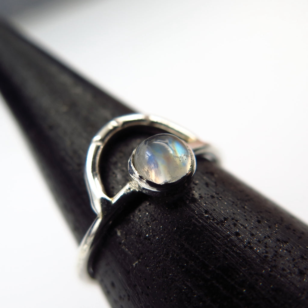 Sunrise Ring in Moonstone - Alkisti Jewelry