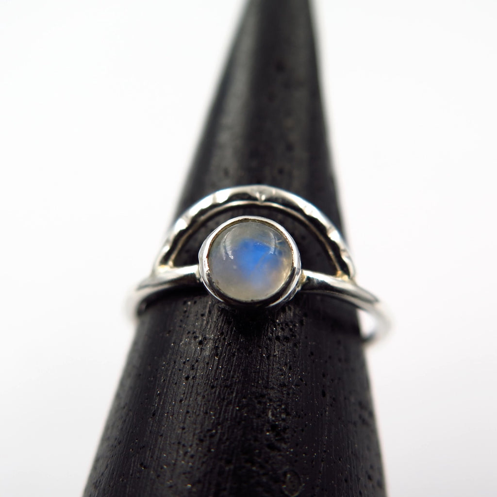 Sunrise Ring in Moonstone - Alkisti Jewelry