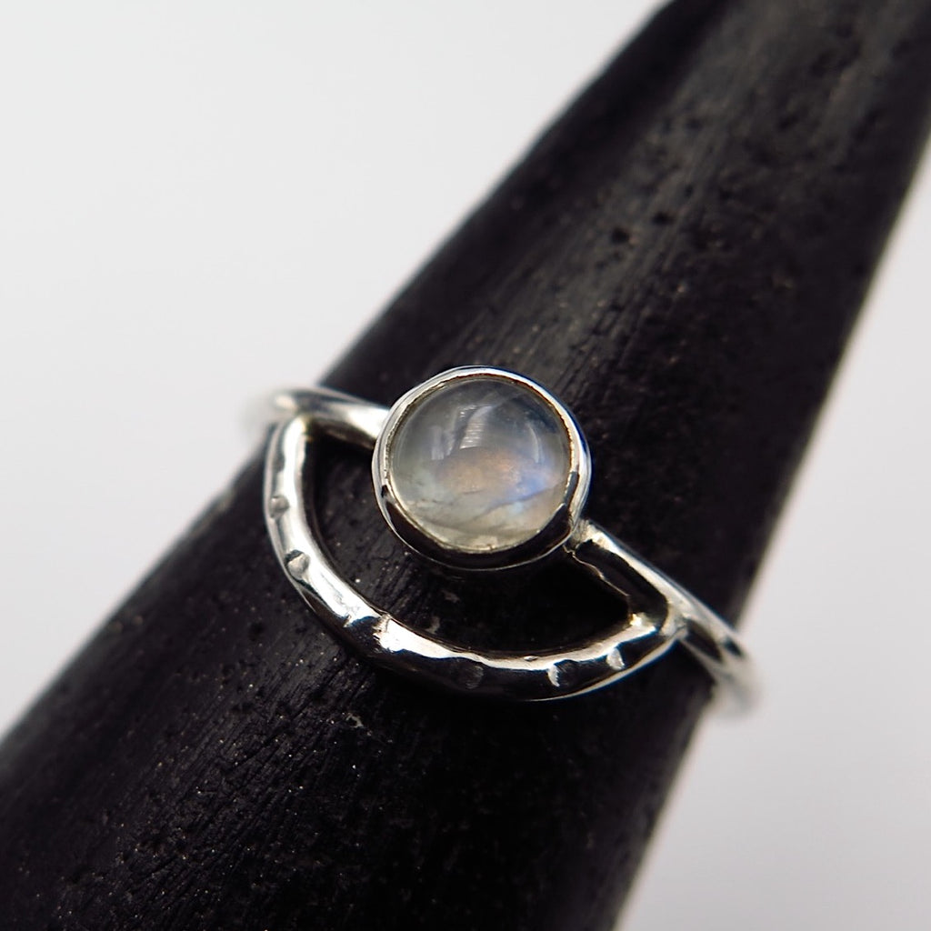 Sunrise Ring in Moonstone - Alkisti Jewelry