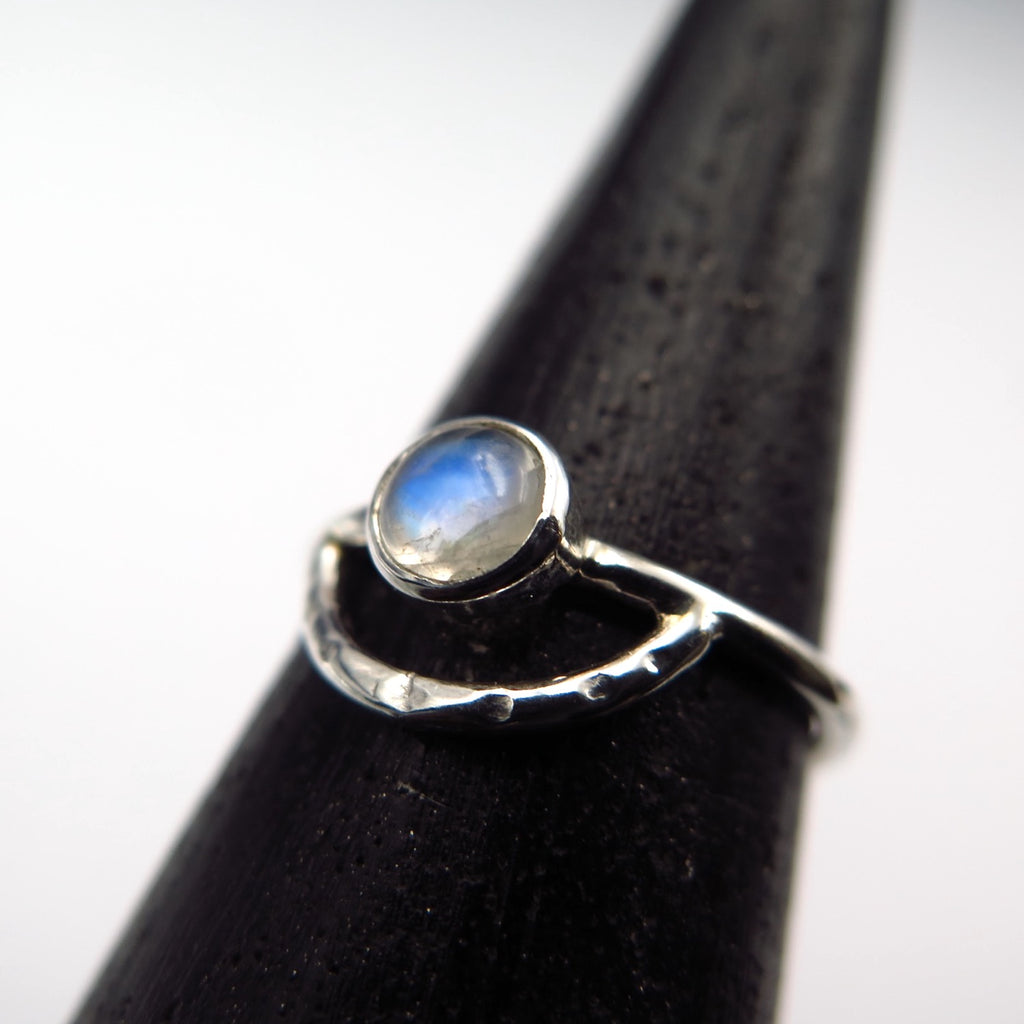 Sunrise Ring in Moonstone - Alkisti Jewelry