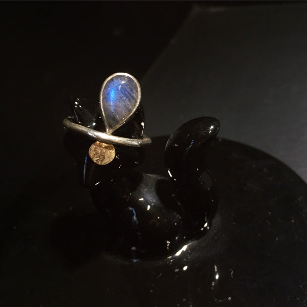 Thin Angel Fine Ring in Labradorite - Alkisti Jewelry