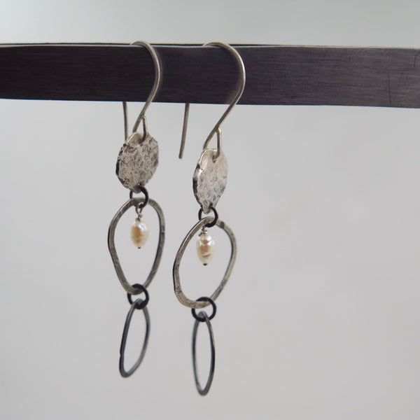 Raw Silver Earrings in Pearls - Alkisti Jewelry