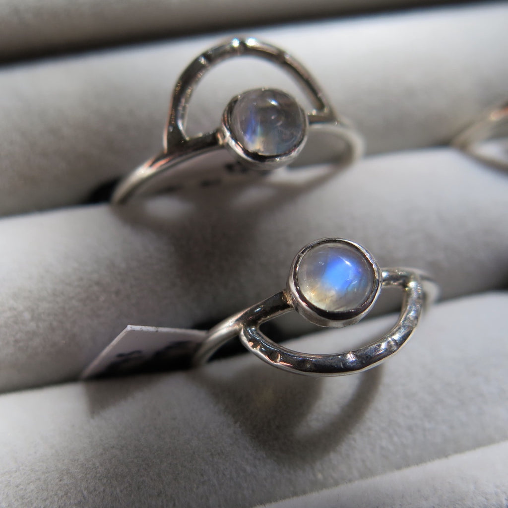 Sunrise Ring in Moonstone - Alkisti Jewelry