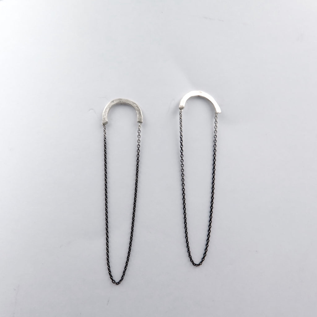 Dark Chain Fine Studs in 14K Gold - Alkisti Jewelry