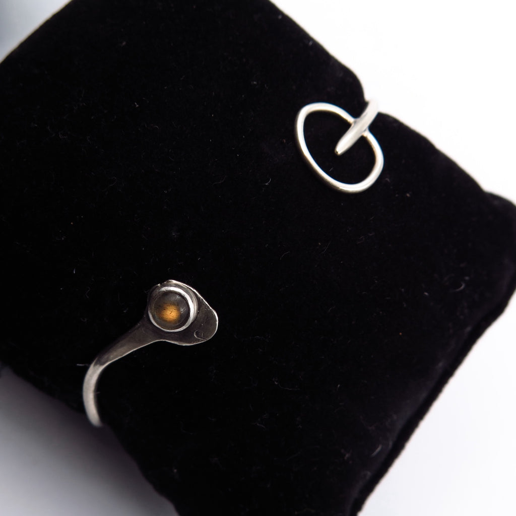 Ophidian Silver Bracelet in Labradorite - Alkisti Jewelry