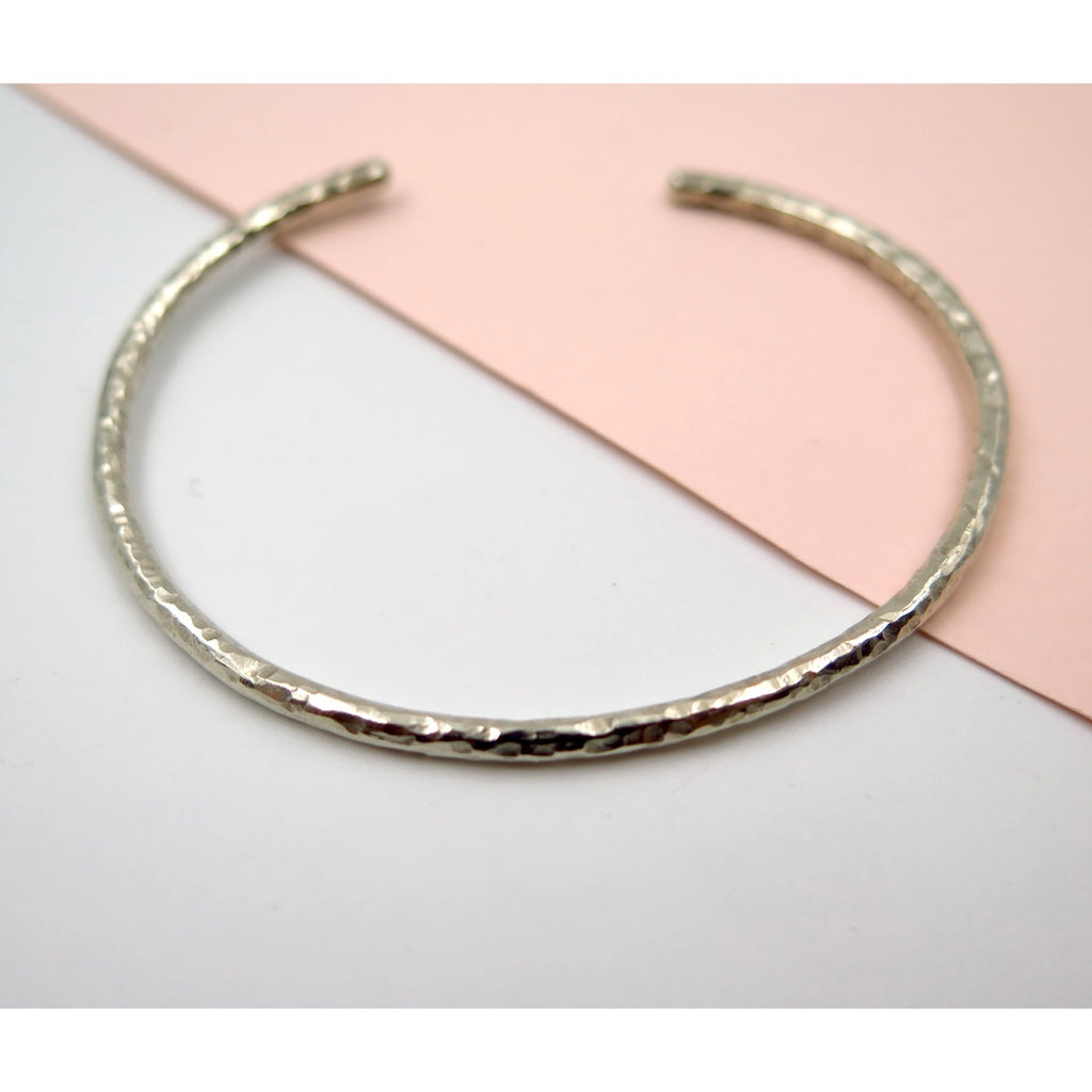 Hammered Simple Bangle in Bronze/Copper/Silver - Alkisti Jewelry