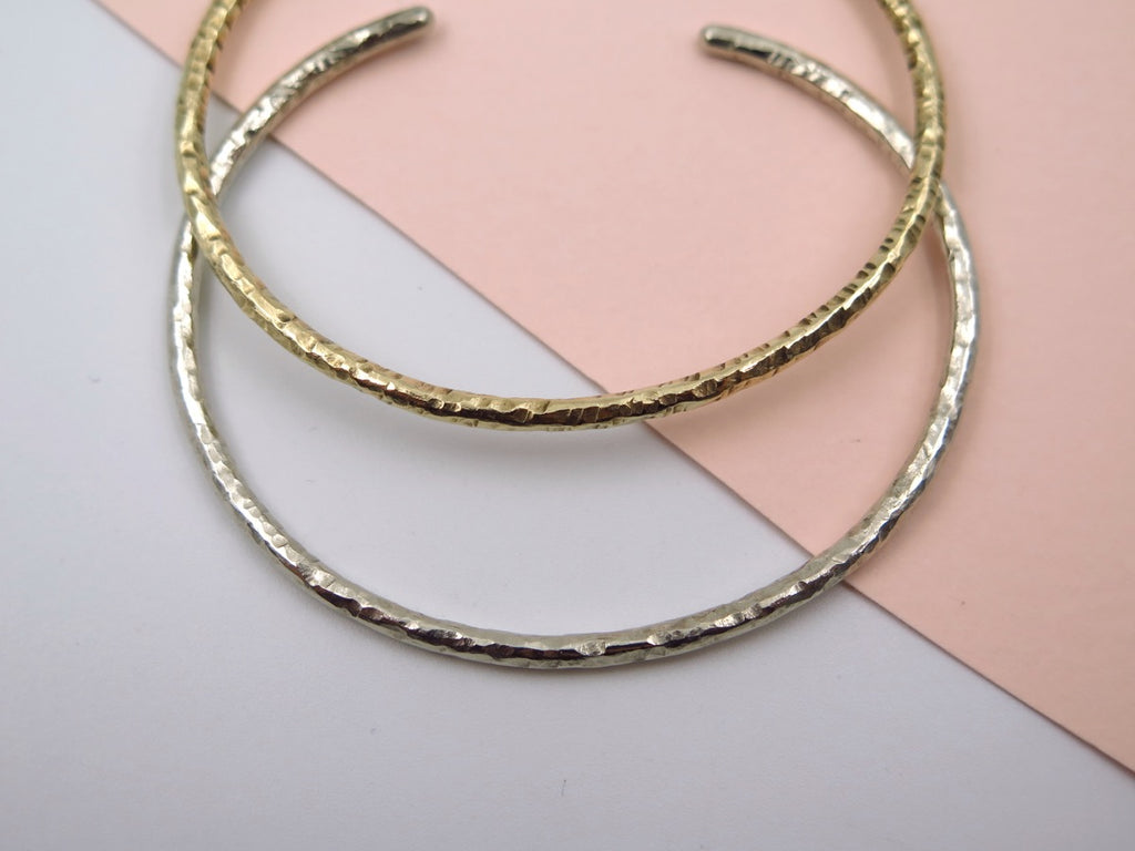 Hammered Simple Bangle in Bronze/Copper/Silver - Alkisti Jewelry