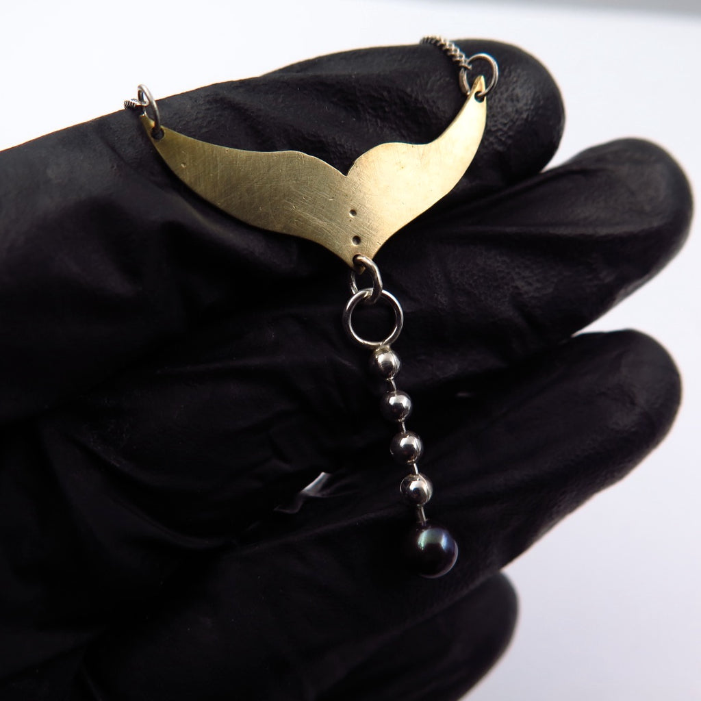 Fish Tail Necklace in Bronze/Silver & Pearl - Alkisti Jewelry
