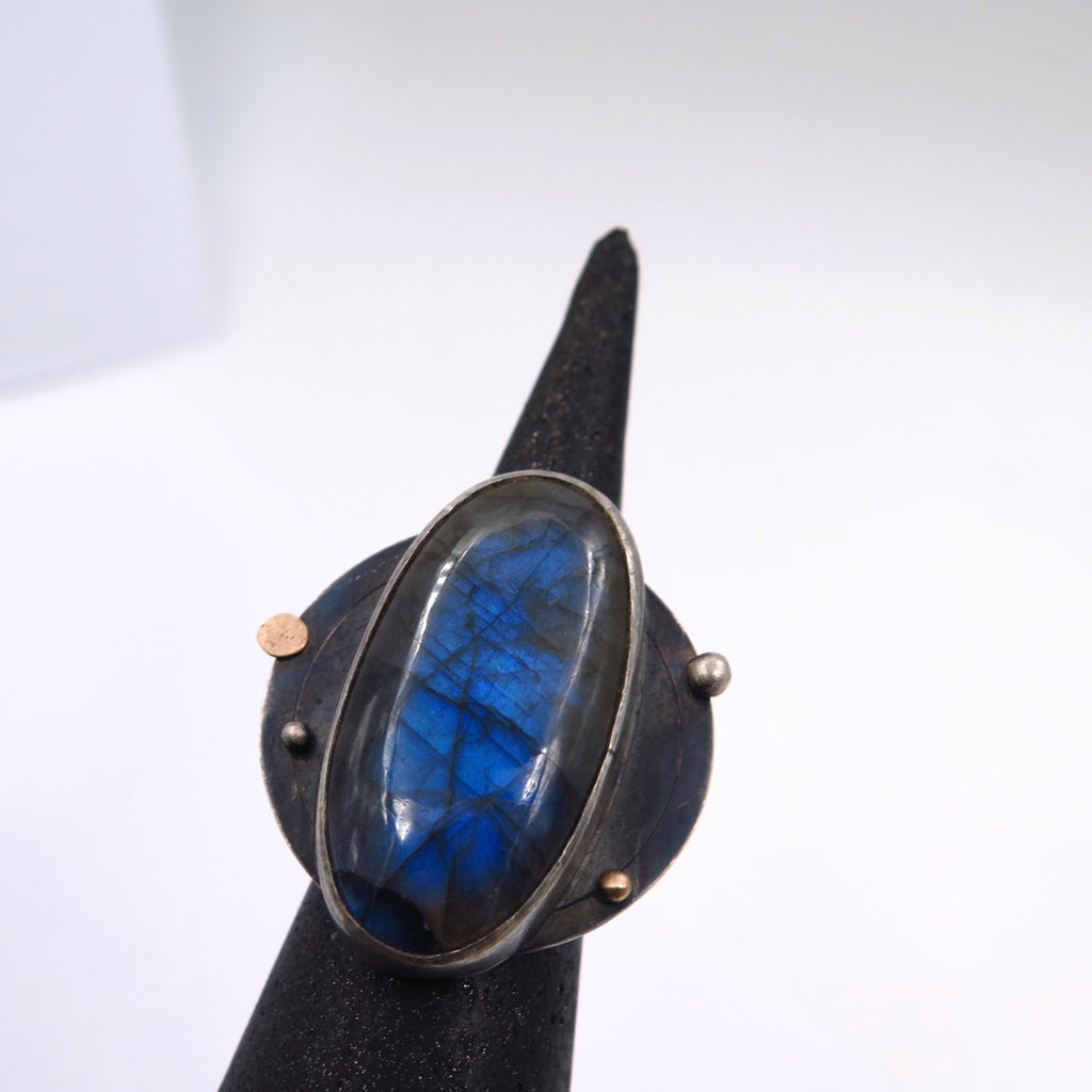 Andromeda Fine Ring in Labradorite - Alkisti Jewelry