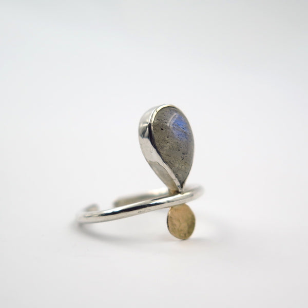 Thin Angel Fine Ring in Labradorite - Alkisti Jewelry