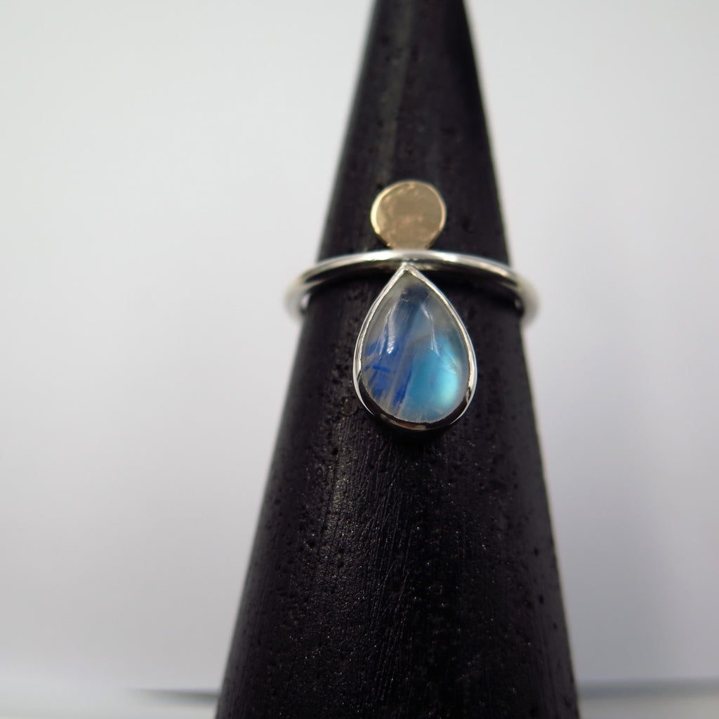 Thin Angel Fine Ring in Moonstone - Alkisti Jewelry