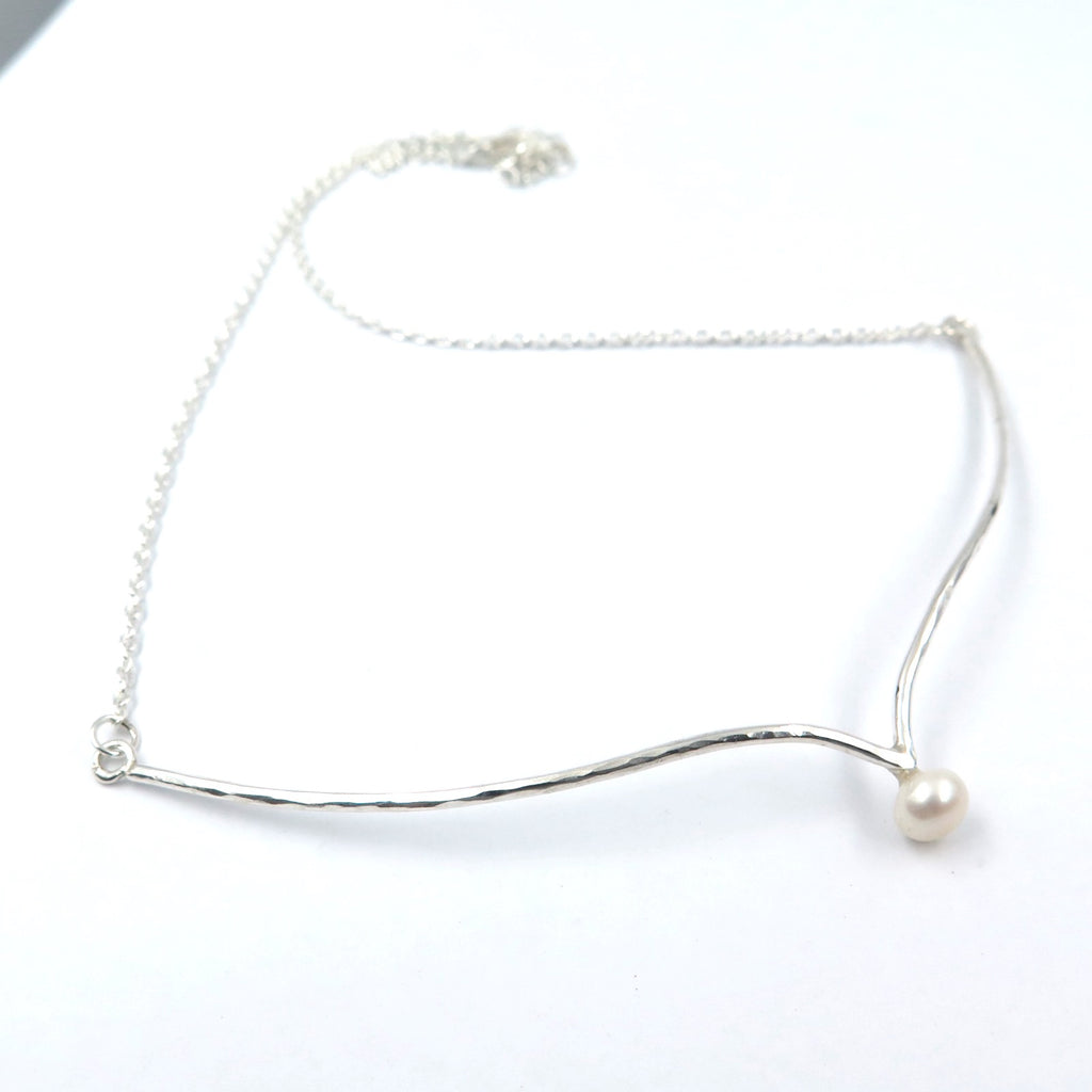 Flying Pearl Necklace in Silver & Pearl - Alkisti Jewelry