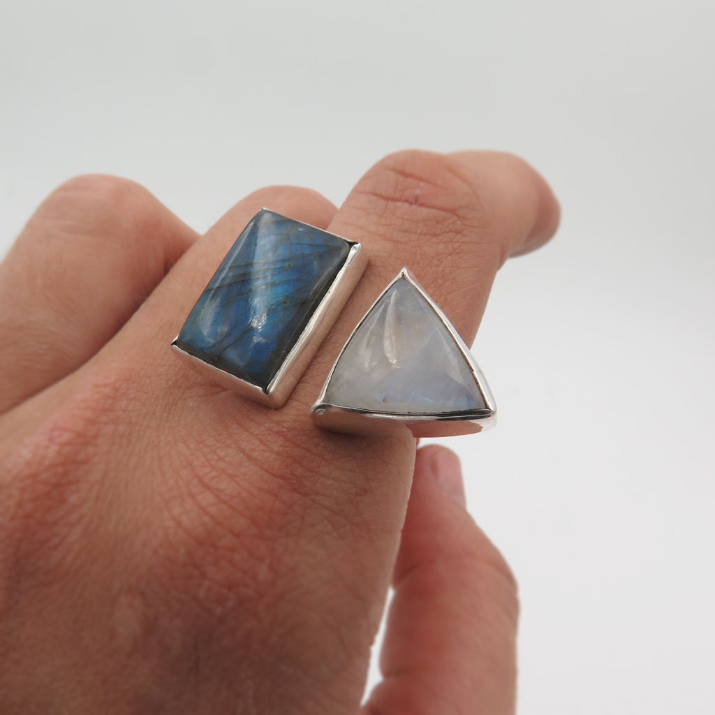 Statement Ring in Labradorite & Moonstone - Alkisti Jewelry